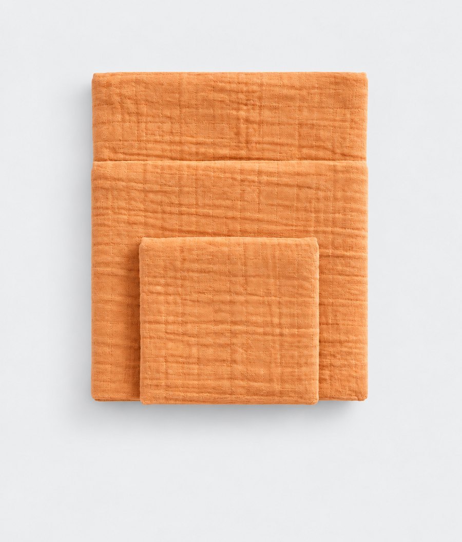 Beeswax cotton muslin towel set, folded